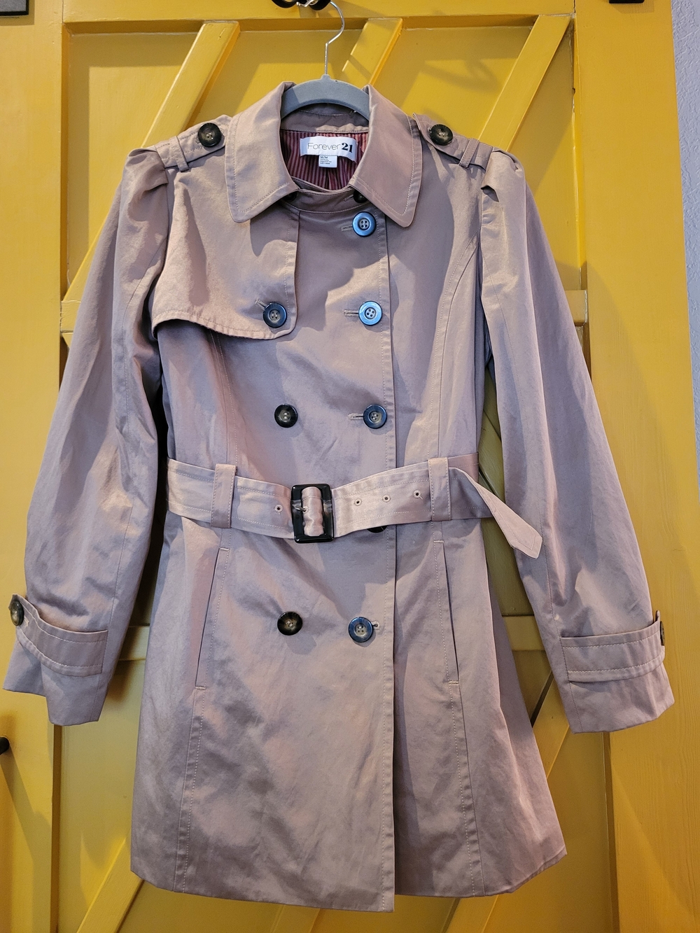 Forever 21 Women's Mauve Trench Coat with Belt